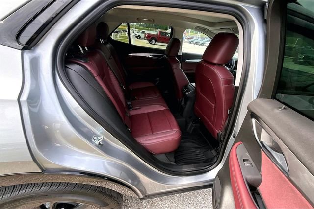Used 2025 Buick Envision Sport Touring AWD/4WD image 26