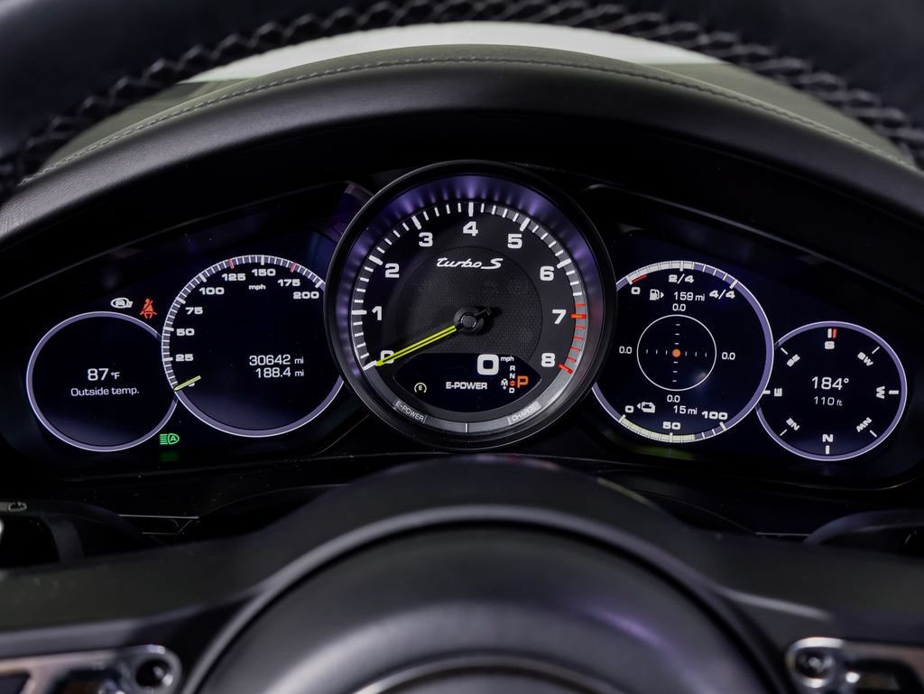 Certified 2020 Porsche Cayenne Turbo S AWD/4WD image 21