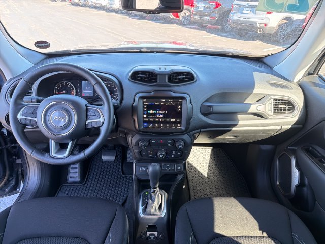 Used 2023 Jeep Renegade Latitude w/ Premium Group AWD/4WD image 14