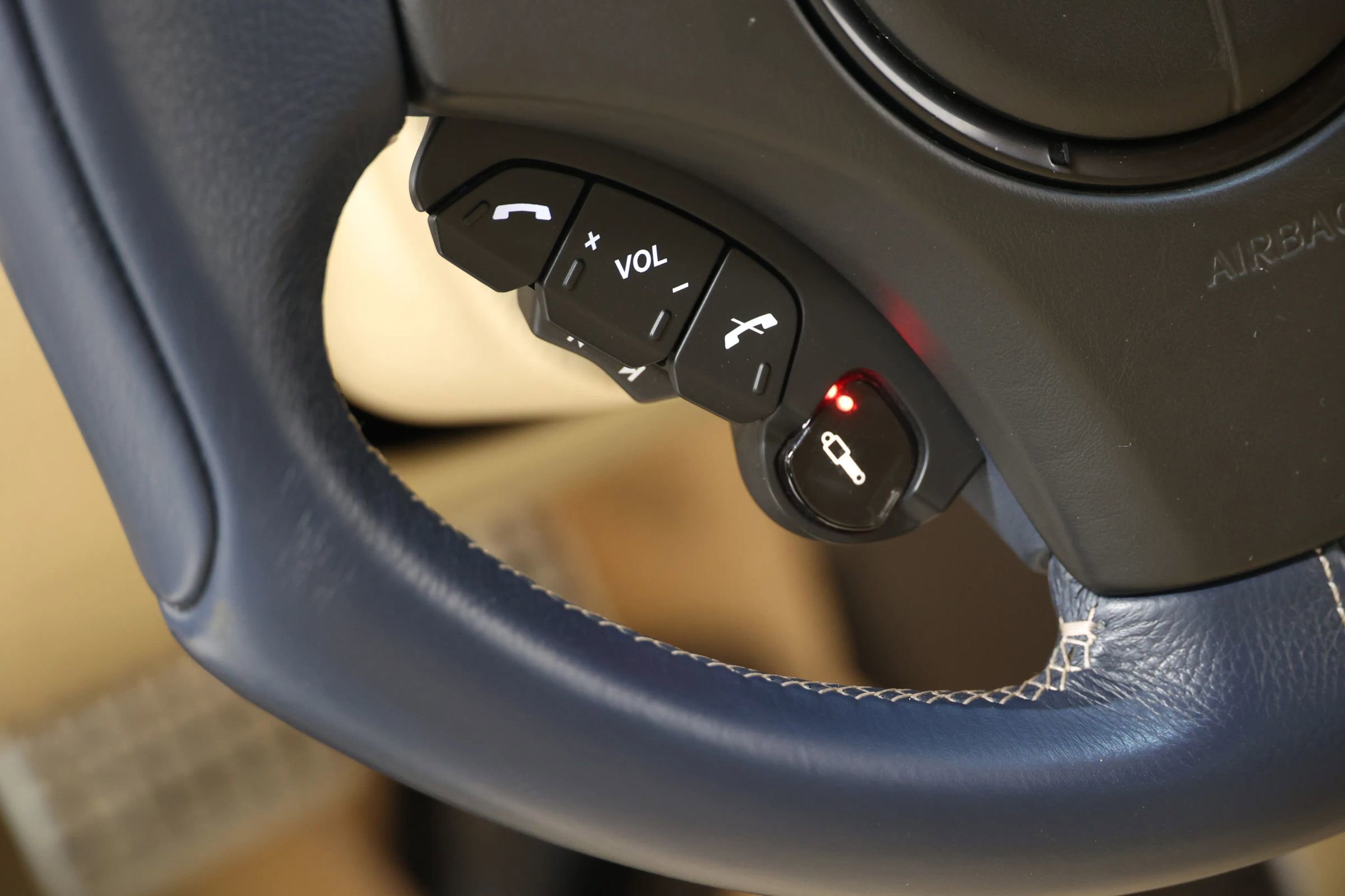 Used 2016 Aston Martin Vanquish Volante image 24