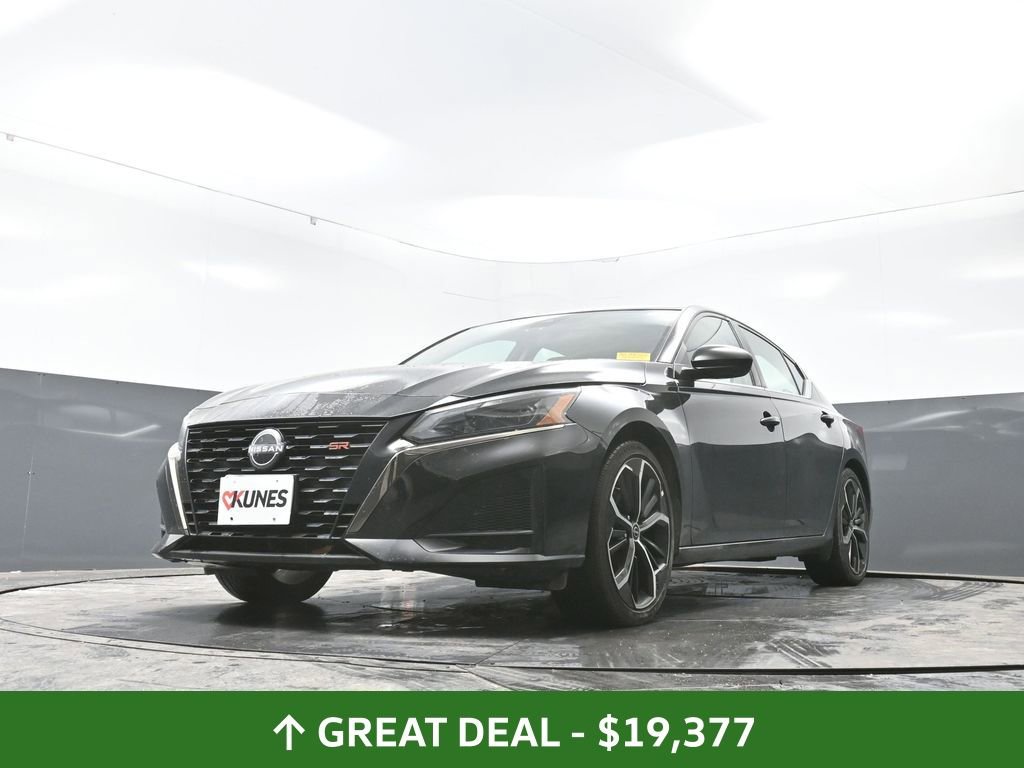 Used 2024 Nissan Altima 2.5 SR image 31