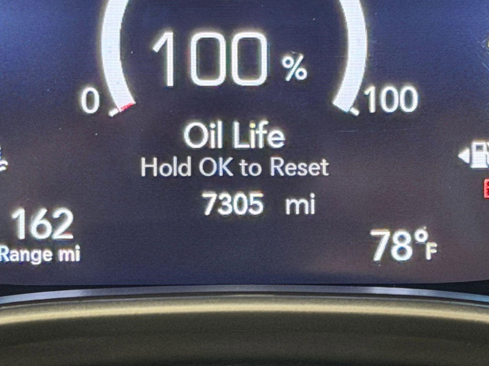 Used 2026 Chrysler Pacifica Select image 18