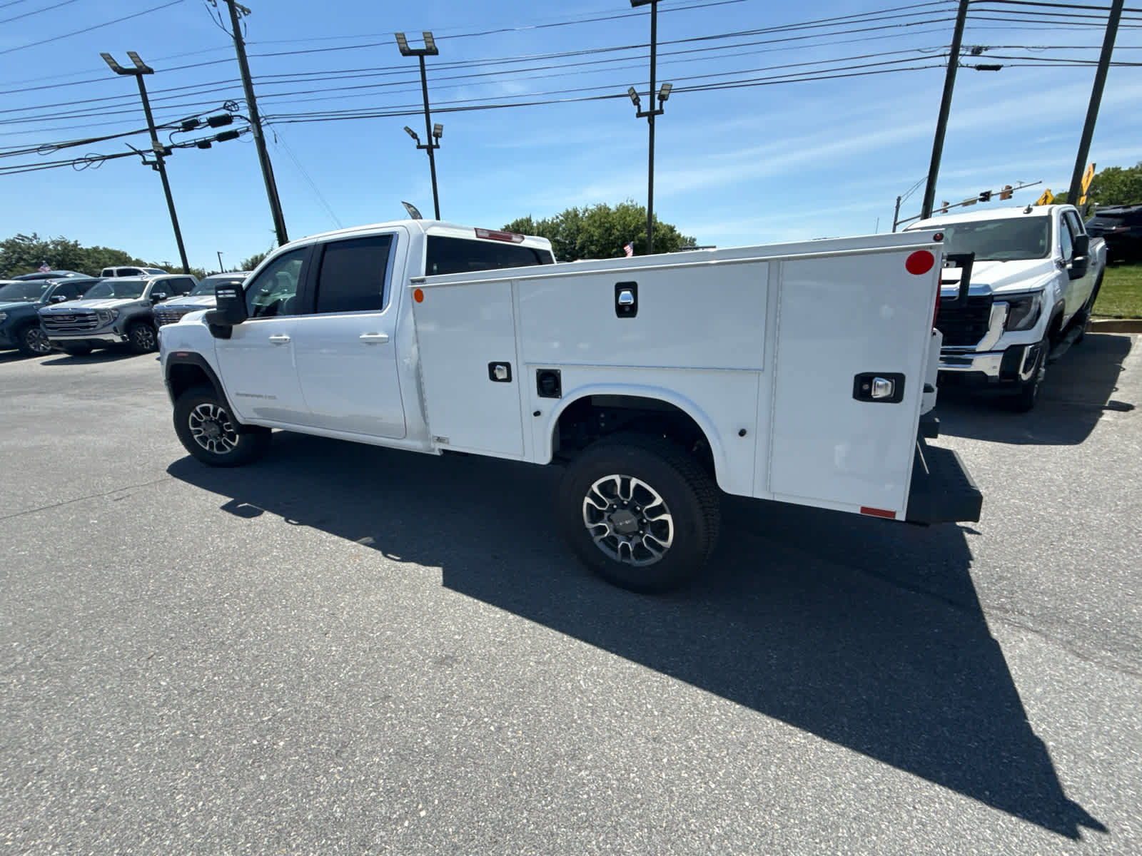 New 2026 GMC Sierra 3500 SLE w/ SLE Convenience Package AWD/4WD image 10