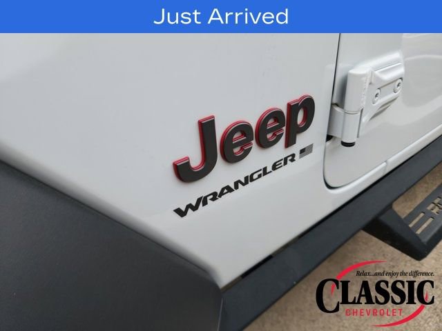 Used 2024 Jeep Wrangler Unlimited Rubicon w/ Convenience Group image 17