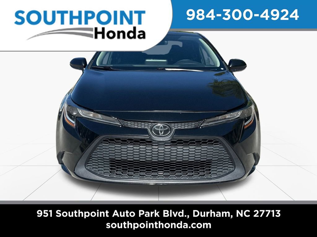 Used 2022 Toyota Corolla LE FWD image 2