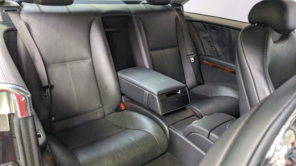 Used 2011 Mercedes-Benz CL 550 4MATIC image 29