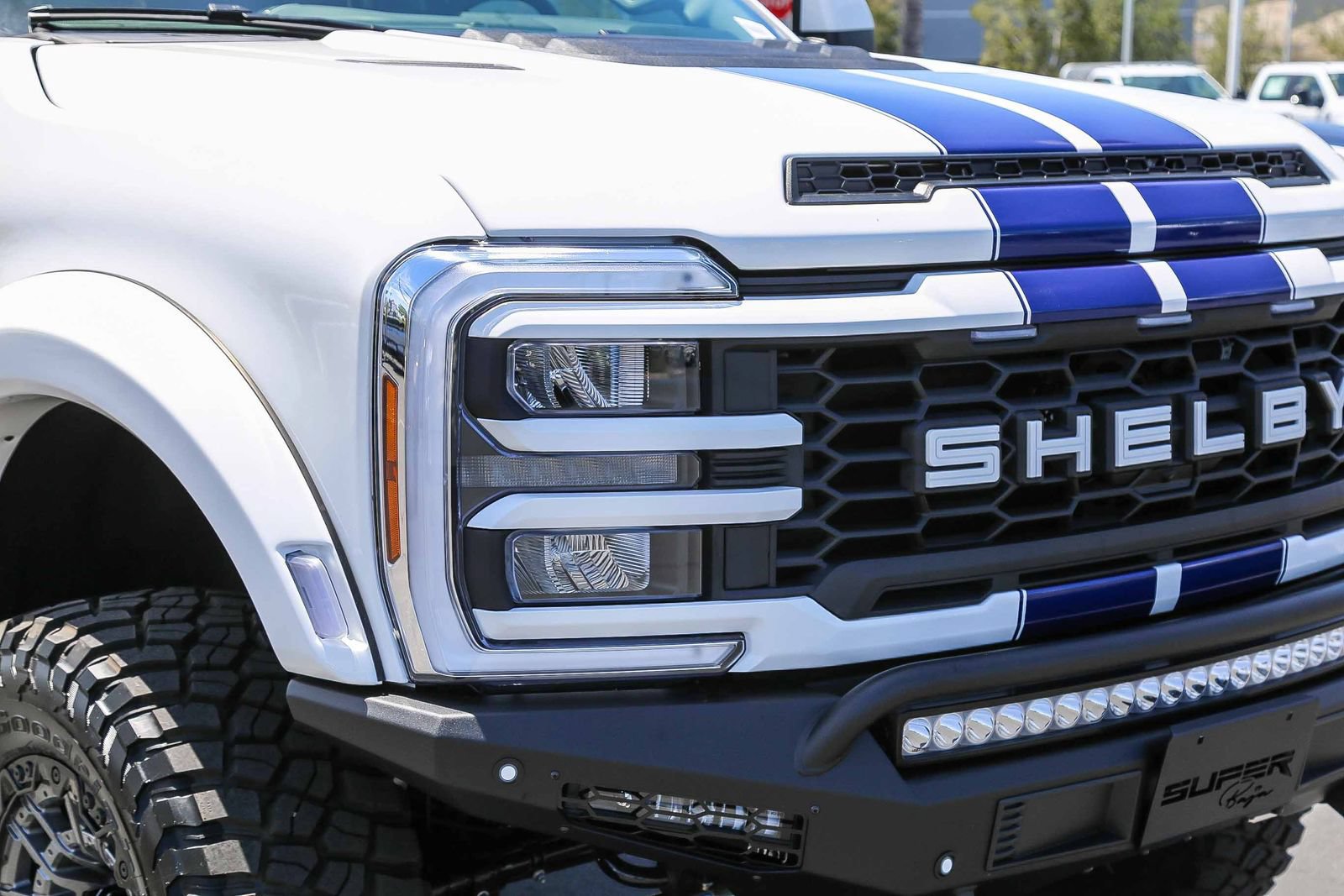 New 2026 Ford F250 Lariat w/ Black Appearance Package AWD/4WD image 16