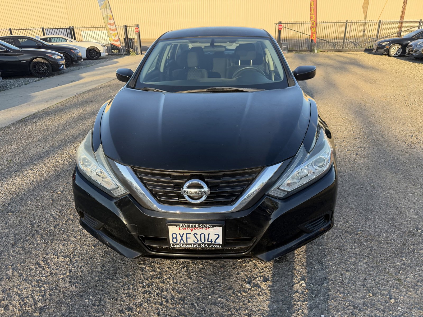 Used 2017 Nissan Altima 2.5 S w/ Power Driver Seat Package FWD image 2