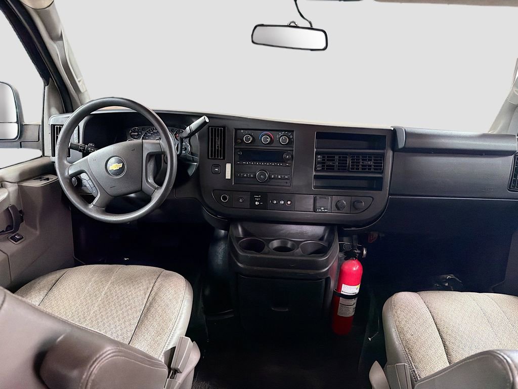 Used 2018 Chevrolet Express 3500 LT w/ LT Preferred Equipment Group RWD image 22