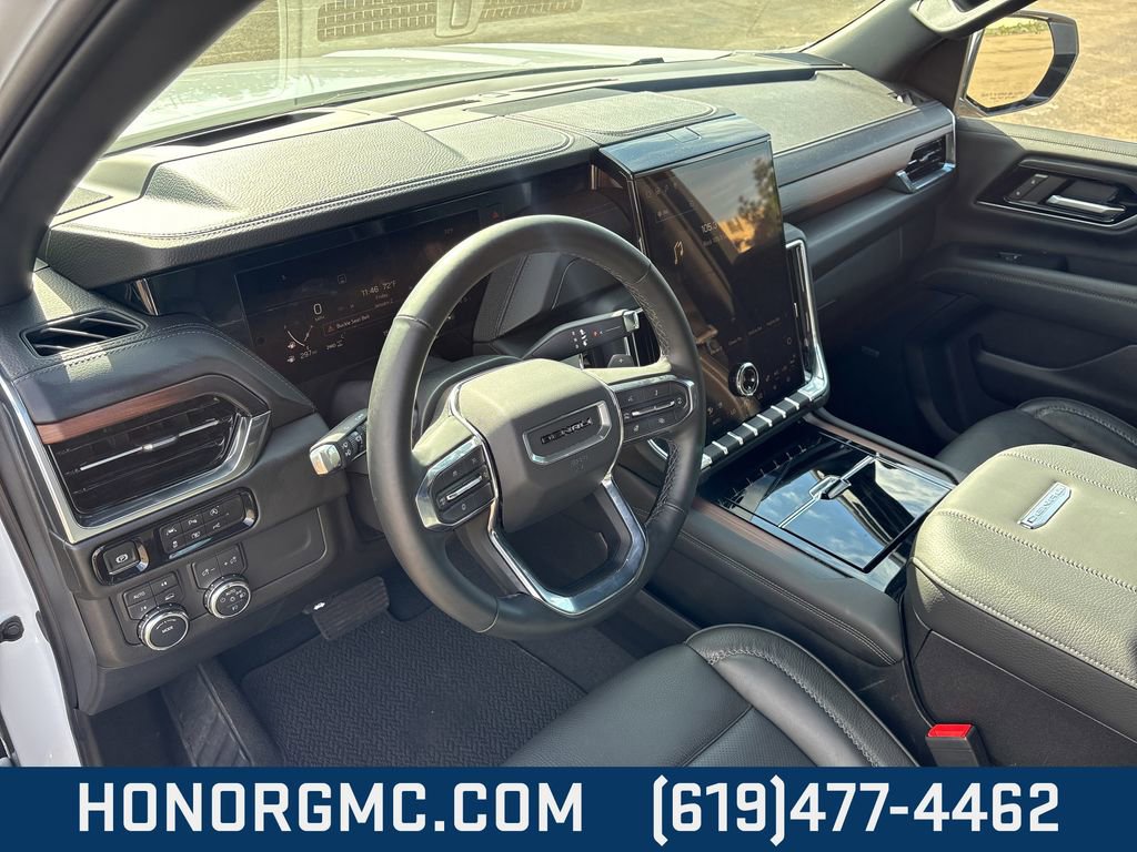 Used 2025 GMC Yukon Denali image 12
