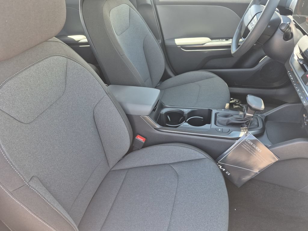 New 2026 Kia K4 FWD image 15