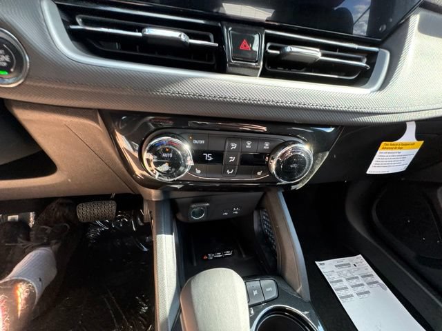 New 2026 Chevrolet TrailBlazer LT w/ Convenience Package AWD/4WD image 16