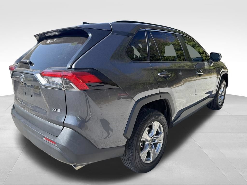 Used 2023 Toyota RAV4 XLE FWD image 16