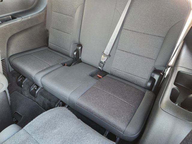 Used 2025 Chevrolet Traverse LT image 31