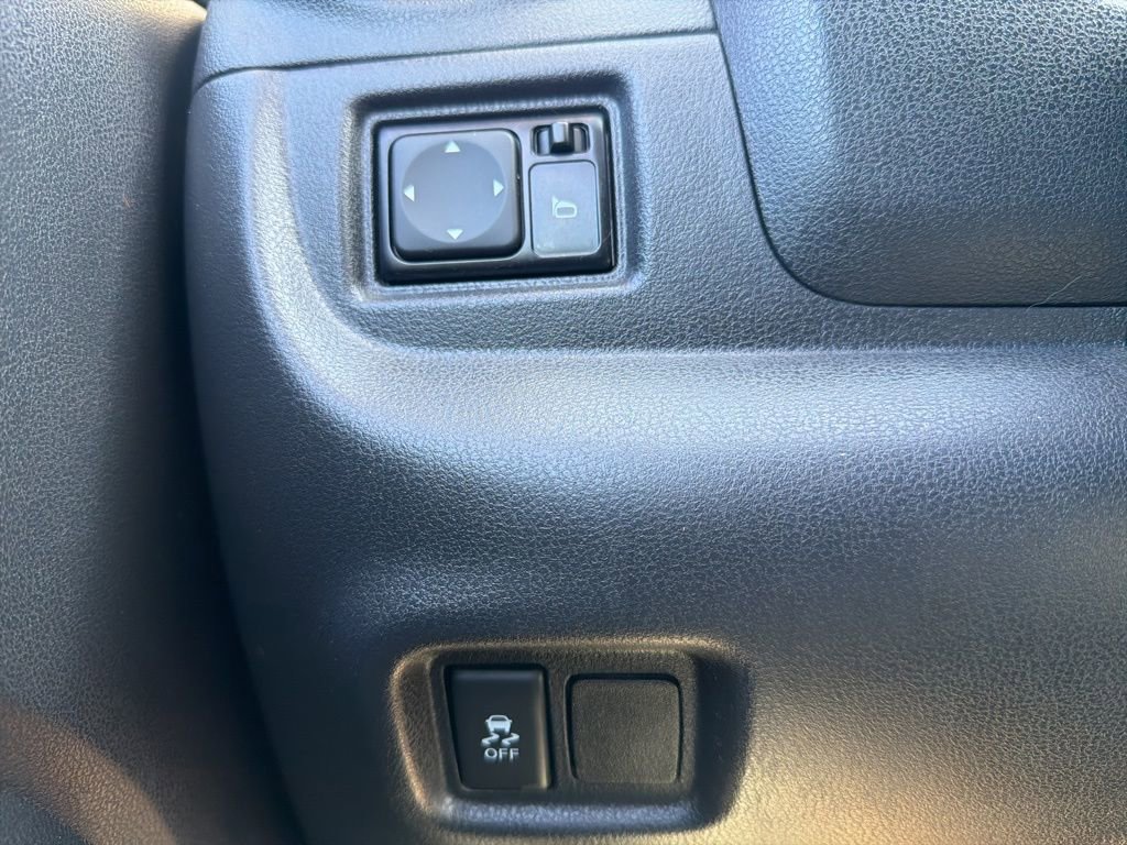 Used 2018 Nissan Versa SV image 19