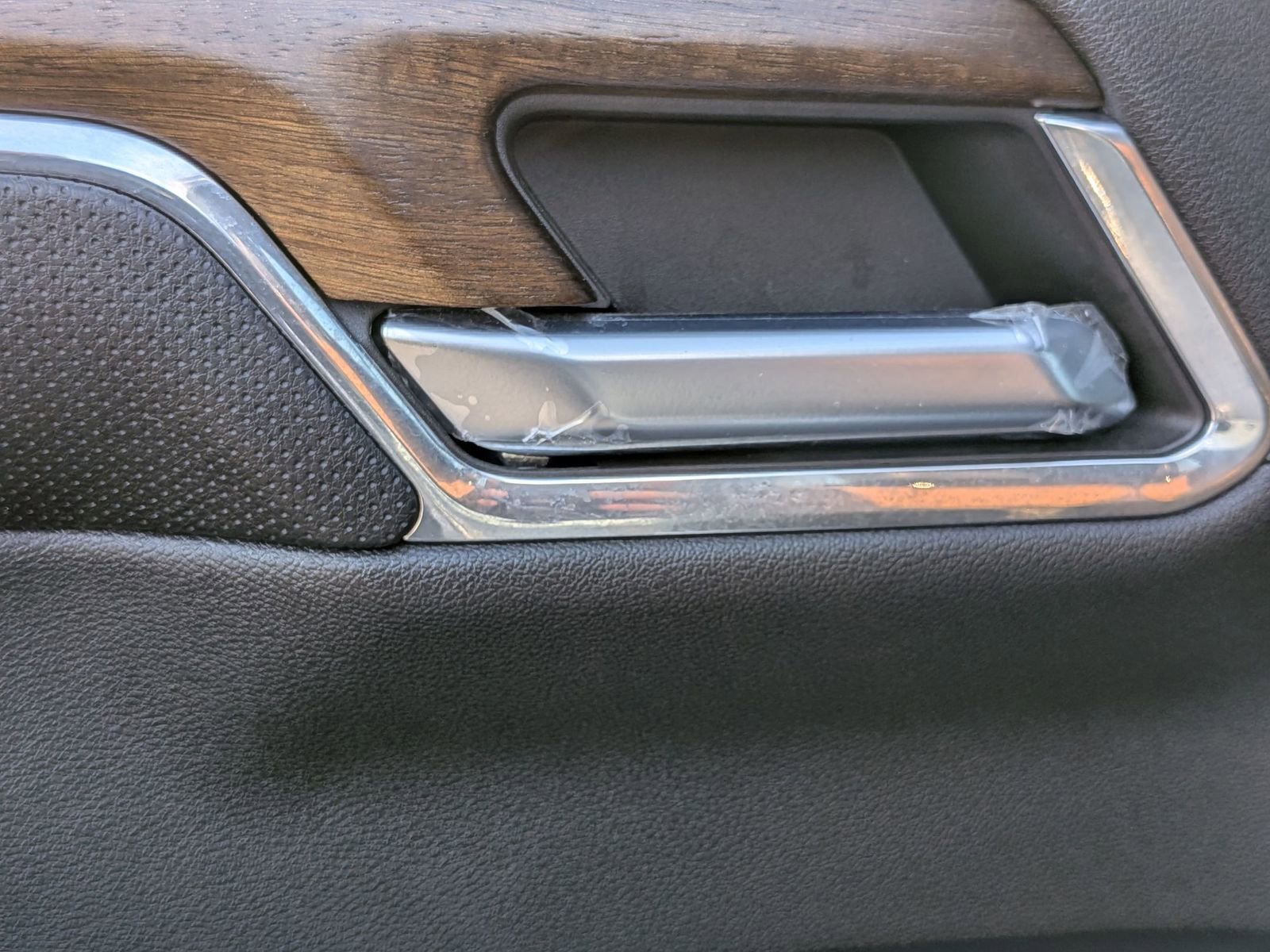 Used 2023 Chevrolet Silverado 1500 High Country image 27