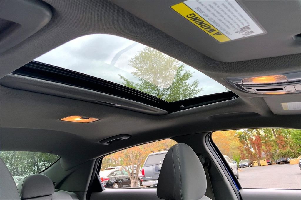 Used 2021 Hyundai Elantra SEL w/ Convenience + Premium Package image 19