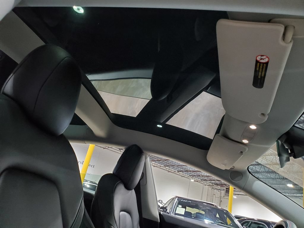 Used 2021 Tesla Model 3 Standard Range Plus RWD image 16
