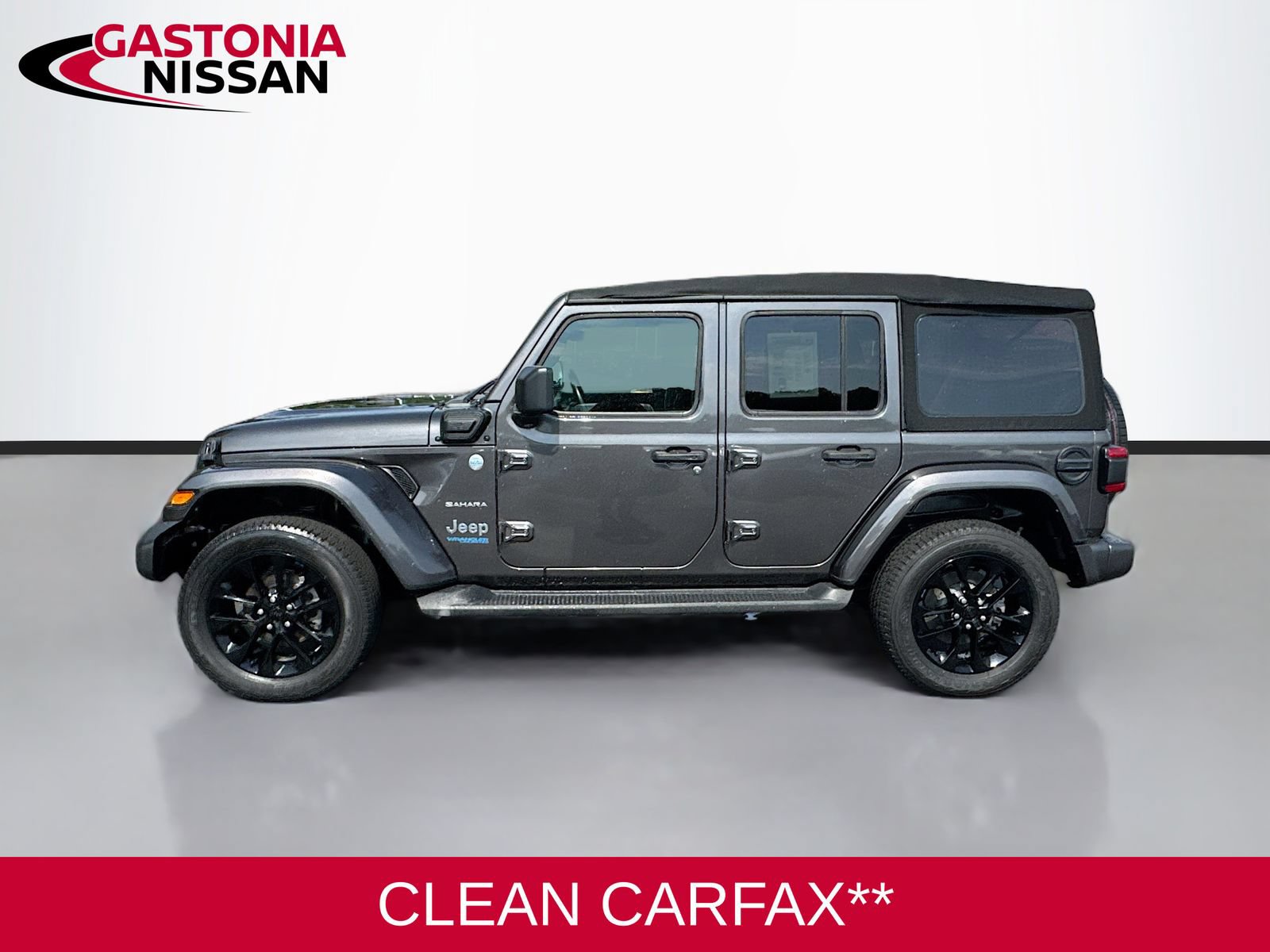 Used 2022 Jeep Wrangler Unlimited Sahara w/ Cold Weather Group AWD/4WD image 5
