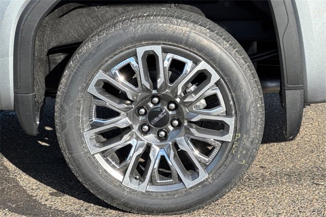 New 2026 GMC Sierra 1500 Denali Ultimate w/ LPO, Black Badging Package image 32