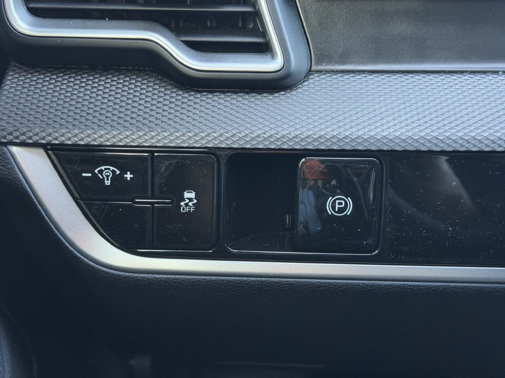 Certified 2025 Kia Sportage LX FWD image 20