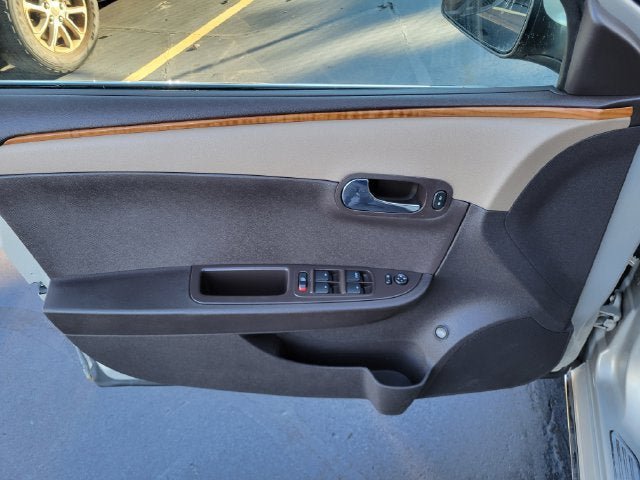 Used 2011 Chevrolet Malibu LT w/ Power Convenience Package FWD image 7