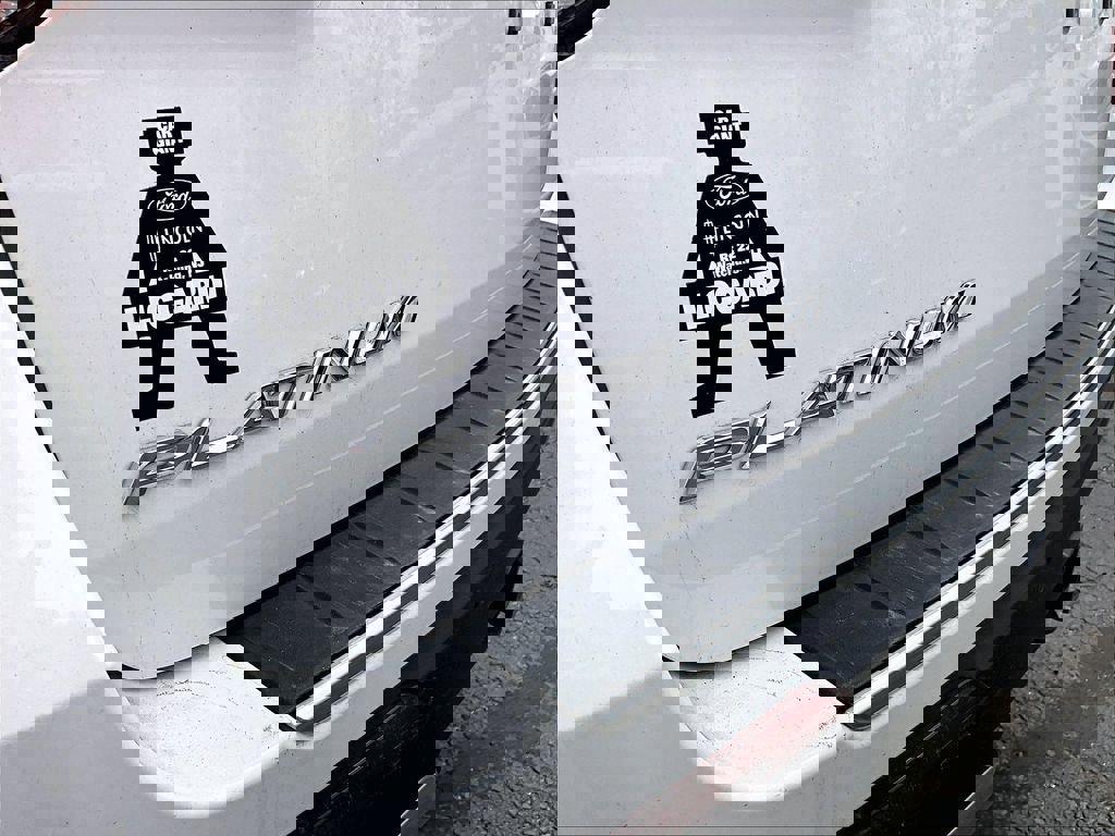 Used 2022 Ford Explorer Platinum w/ Equipment Group 601A AWD/4WD image 28