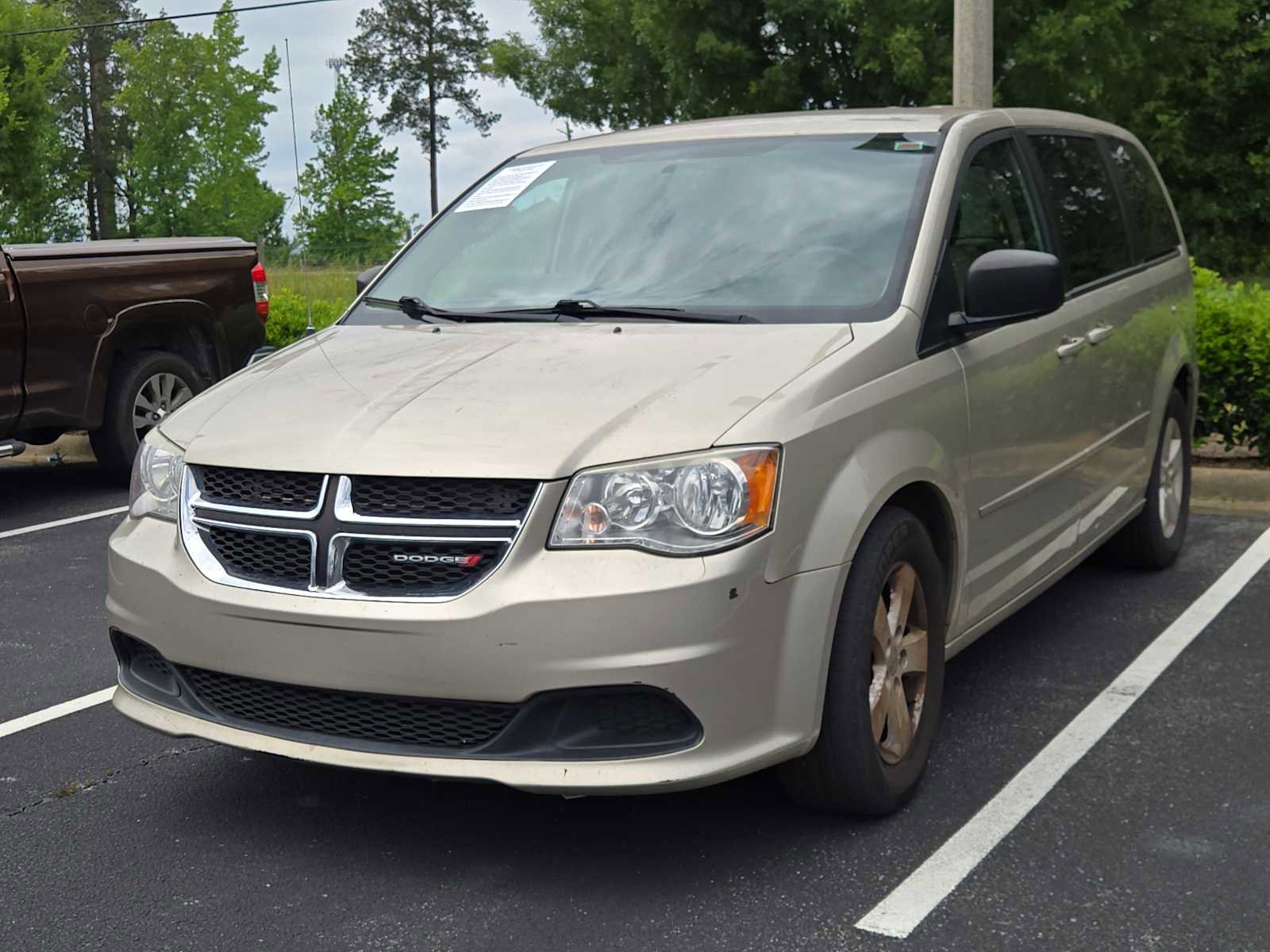 Used 2016 Dodge Grand Caravan SE w/ Quick Order Package 29E SE FWD image 4