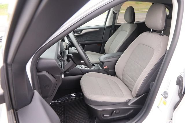 Used 2022 Ford Escape SE FWD image 8