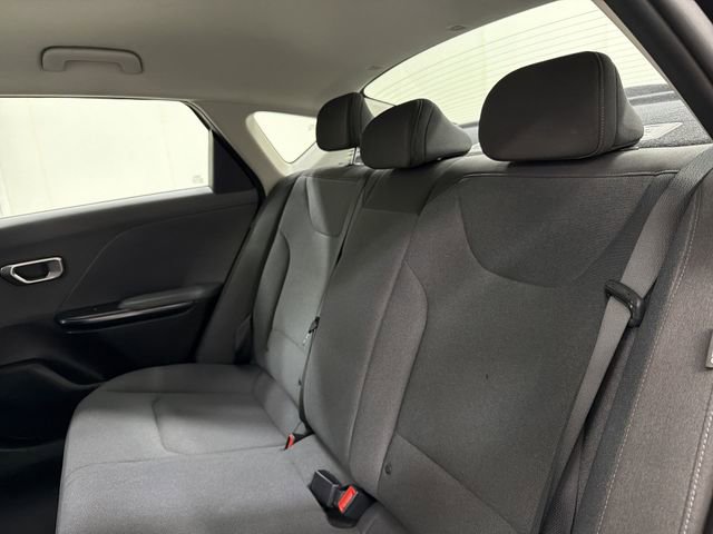 Used 2025 Kia K4 LXS image 16