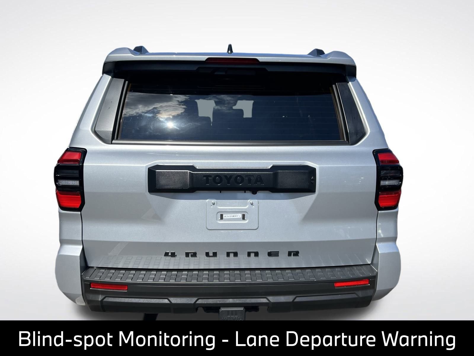 Used 2025 Toyota 4Runner SR5 image 8