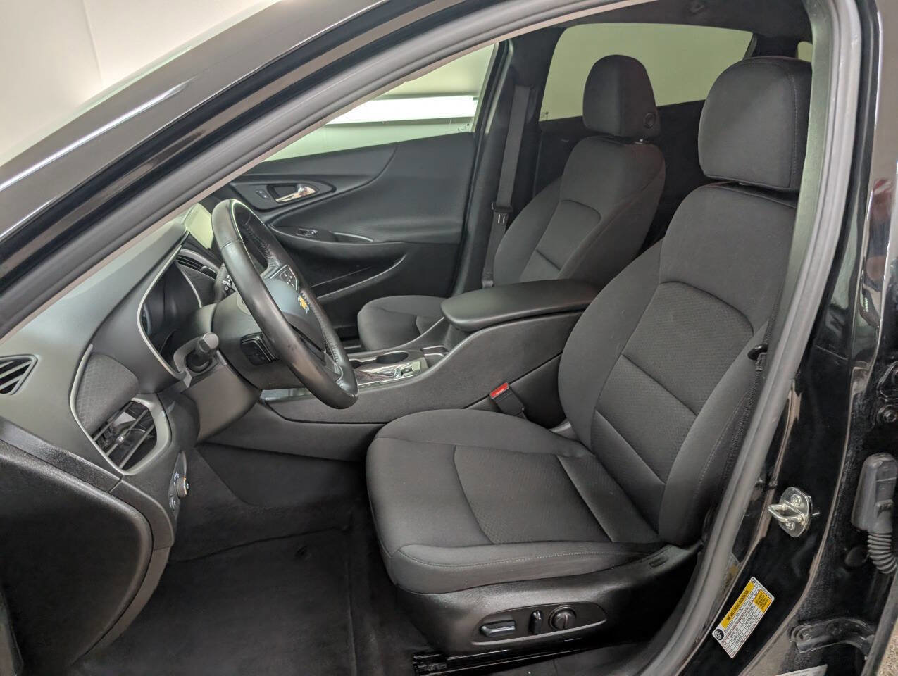 Used 2022 Chevrolet Malibu RS image 7