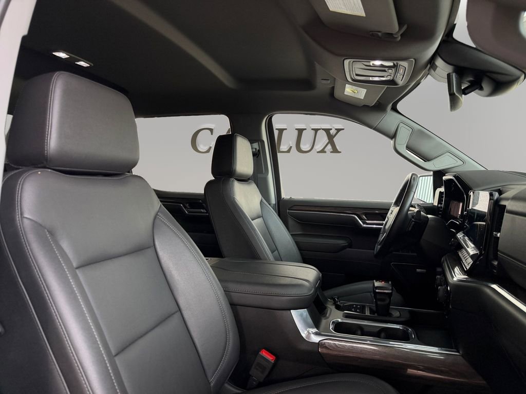Used 2023 Chevrolet Silverado 1500 LTZ RWD image 14