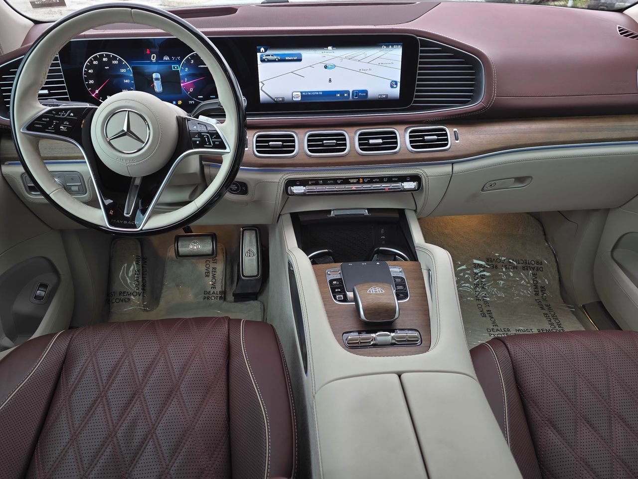 Used 2025 Mercedes-Benz Maybach GLS 600 4MATIC image 38