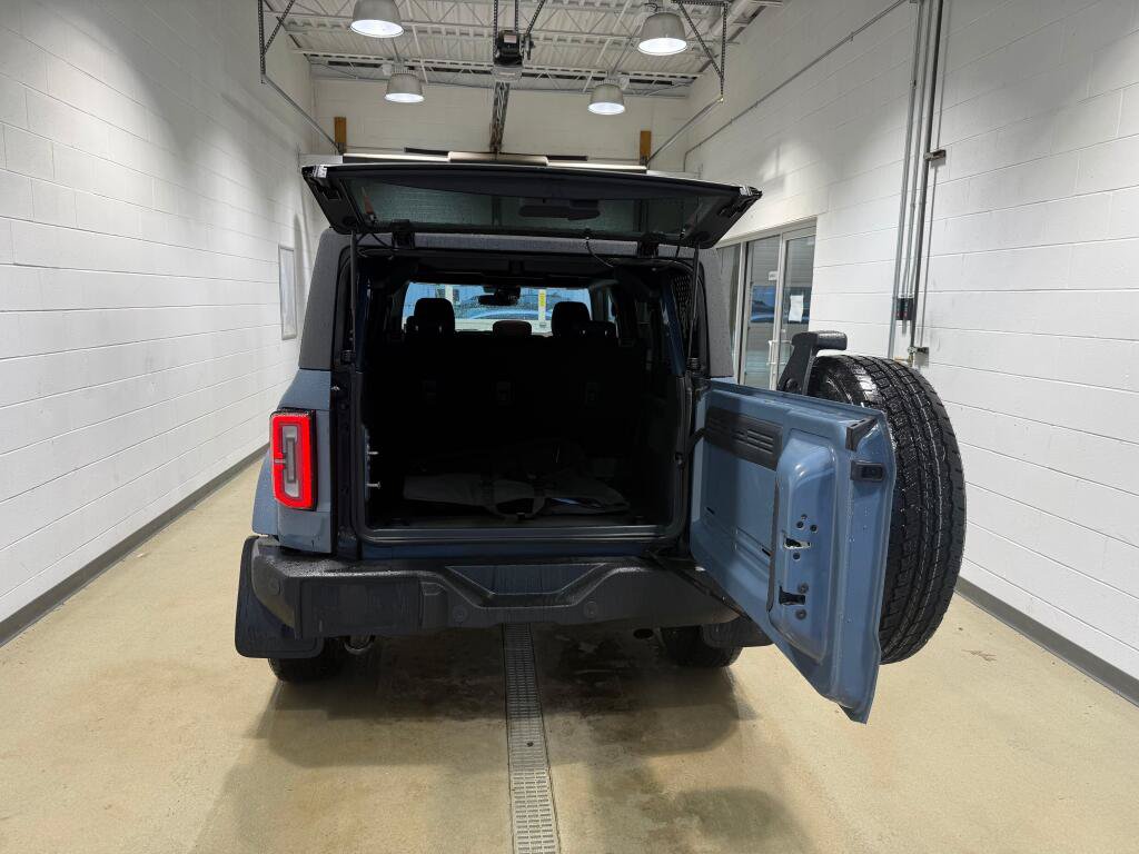 Used 2023 Ford Bronco Outer Banks AWD/4WD image 13