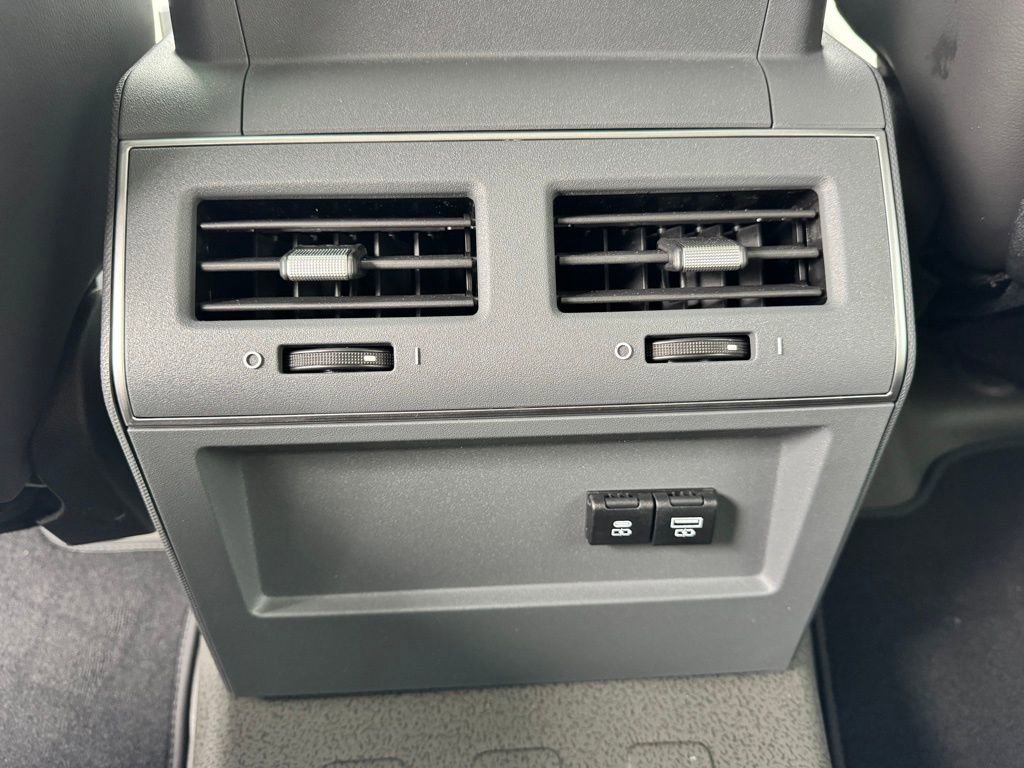 New 2025 INEOS Grenadier Fieldmaster Edition image 18