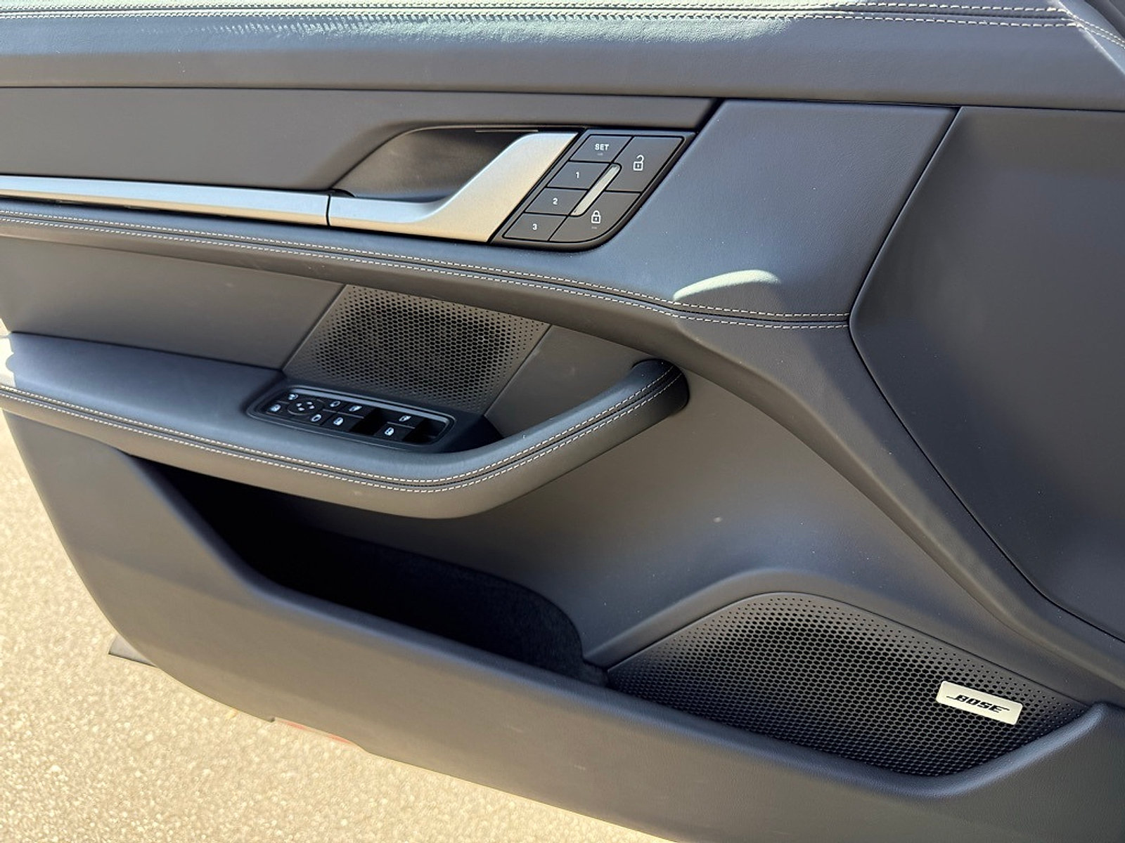 New 2025 Porsche Taycan Turbo AWD/4WD image 26