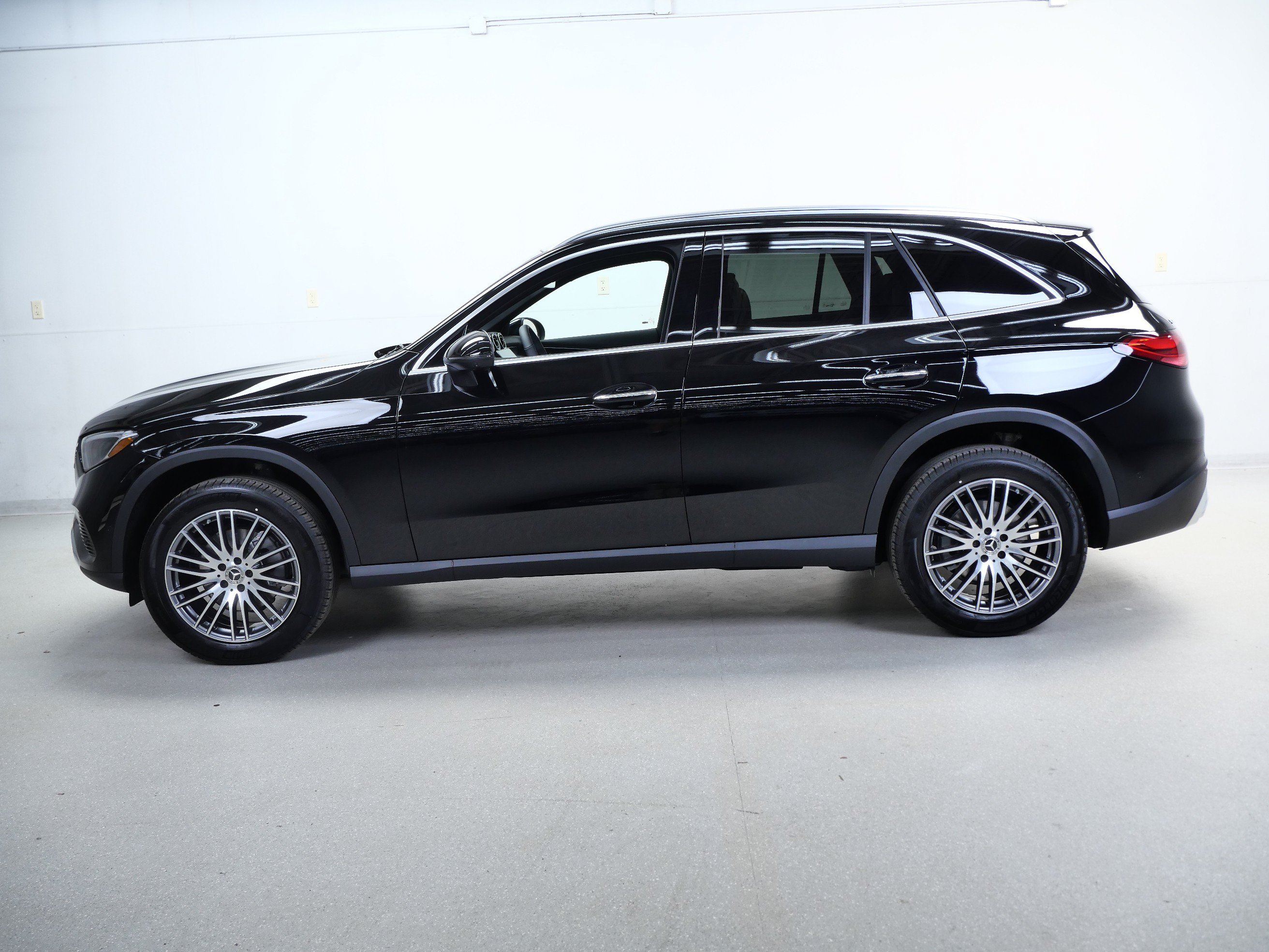 New 2026 Mercedes-Benz GLC 300 4MATIC image 15