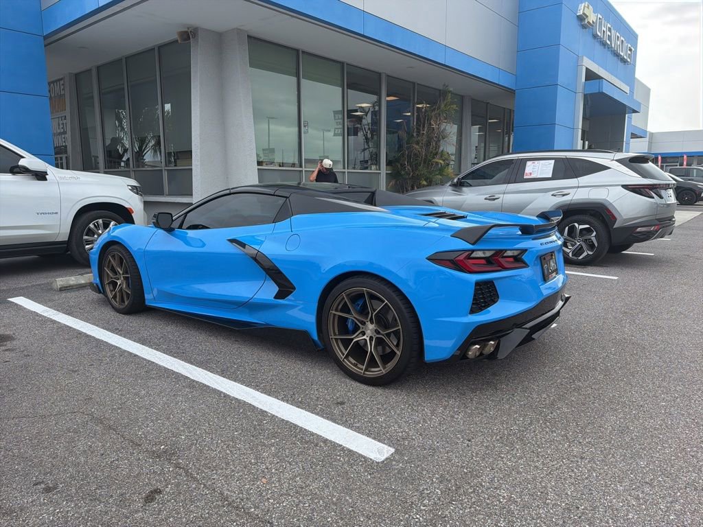 Used 2022 Chevrolet Corvette Stingray Premium Conv w/ Z51 Performance Package RWD image 6