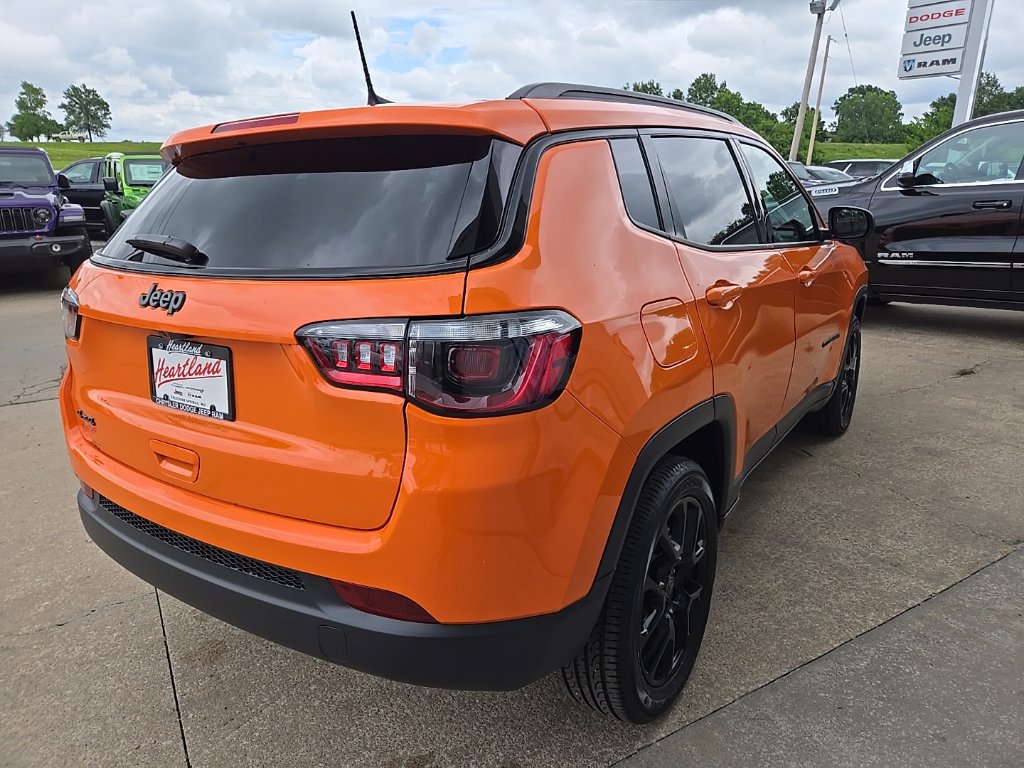 New 2026 Jeep Compass Latitude AWD/4WD image 12