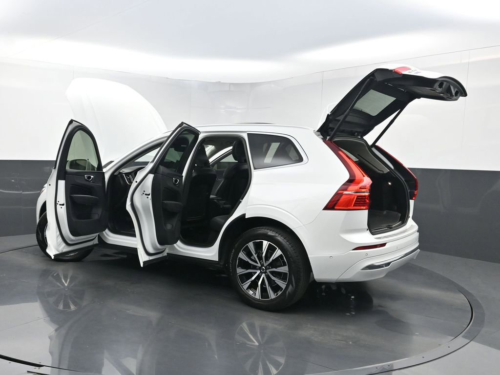 Used 2023 Volvo XC60 B5 Plus w/ Protection Package Premier image 35