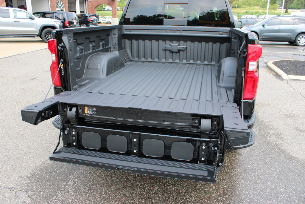 New 2026 Chevrolet Silverado 1500 RST w/ Safety Package AWD/4WD image 38