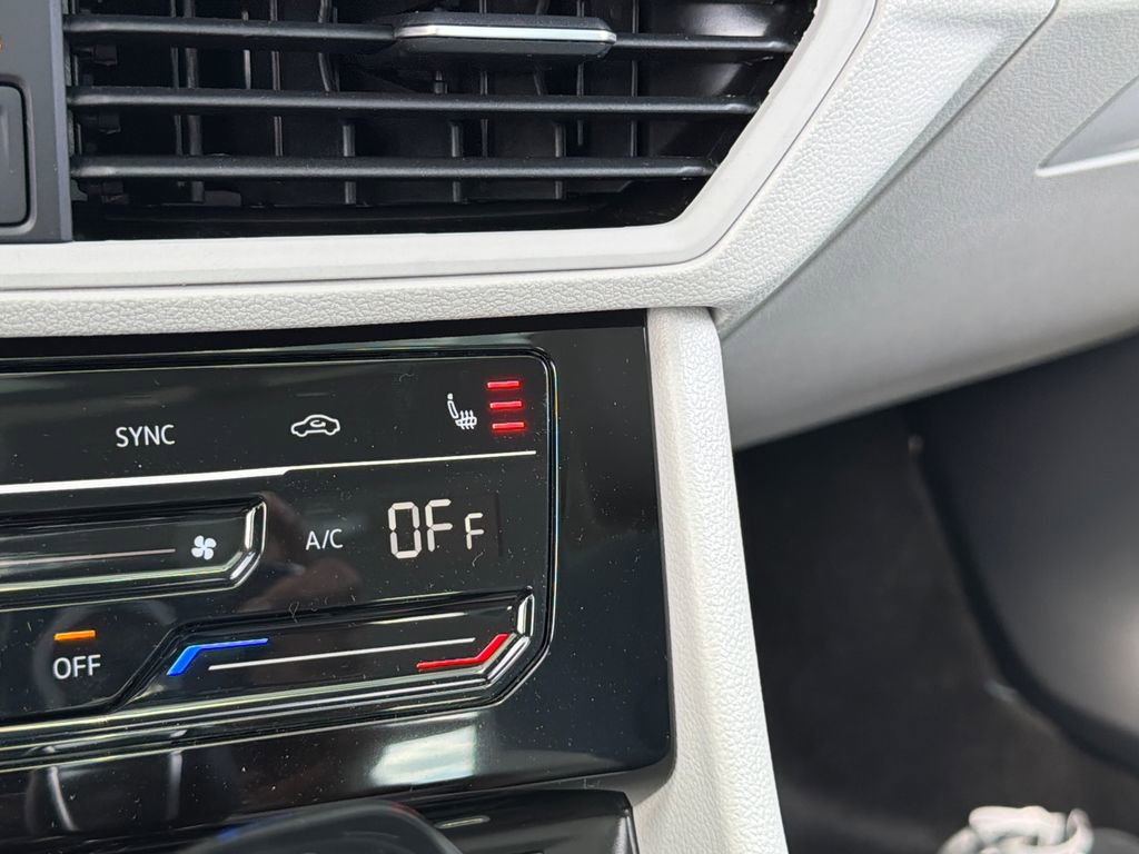 New 2026 Volkswagen Jetta SE FWD image 26