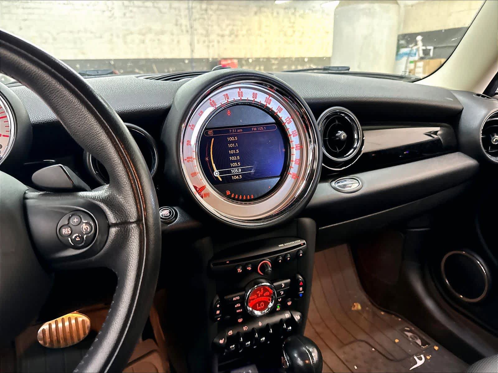 Used 2014 MINI Cooper Clubman S FWD image 9
