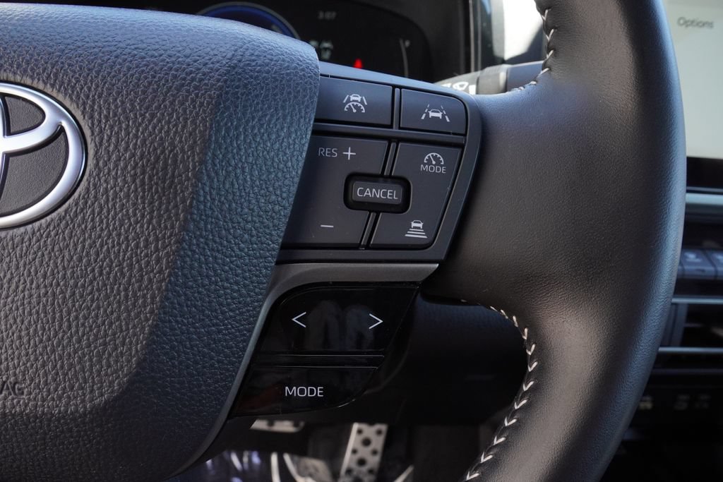 Used 2025 Toyota Camry SE w/ Multimedia Upgrade Package FWD image 23