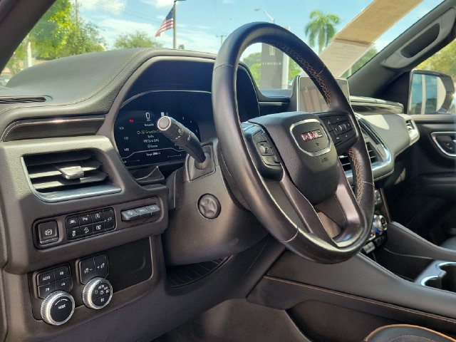 Used 2022 GMC Yukon AT4 w/ Technology Package AWD/4WD image 12