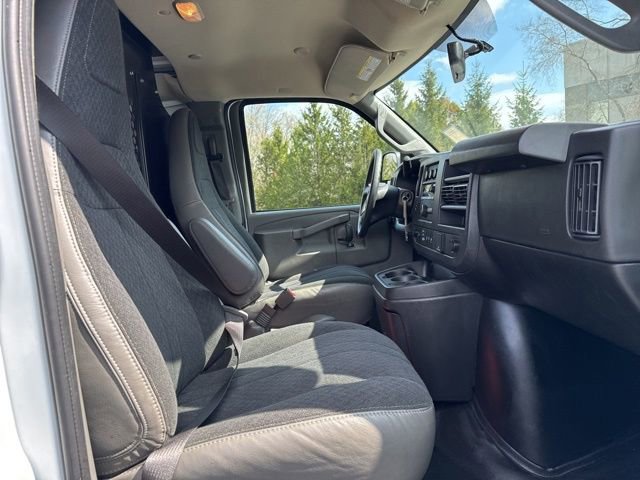 Used 2024 Chevrolet Express 2500 w/ Driver Convenience Package image 20