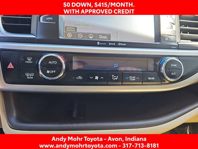 Used 2017 Toyota Highlander XLE AWD/4WD image 23