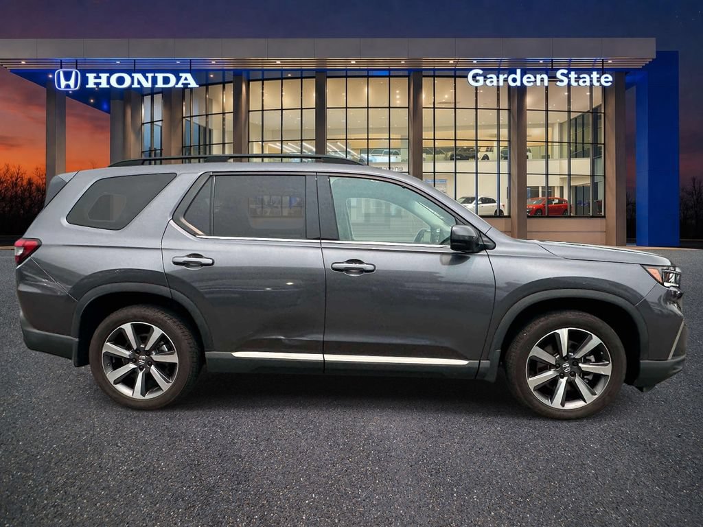Certified 2025 Honda Pilot Elite image 5