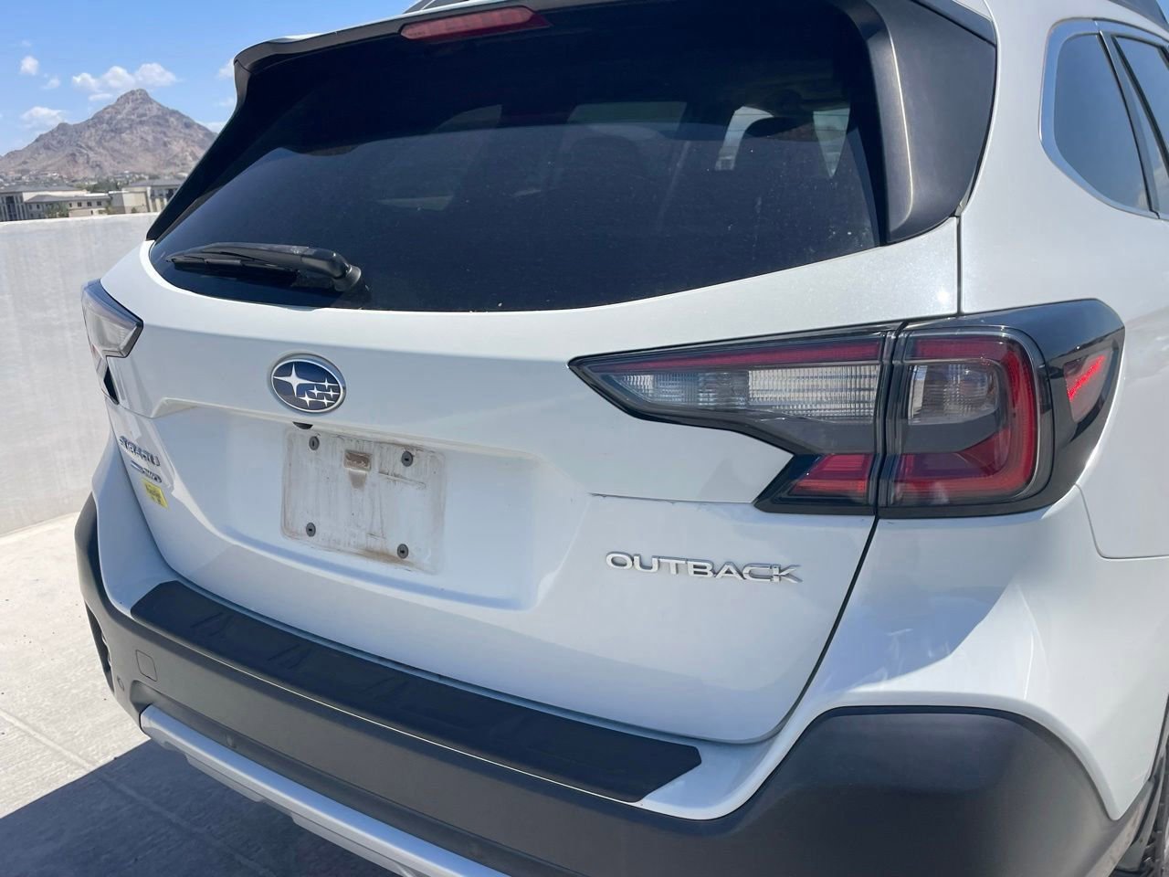 Used 2022 Subaru Outback Limited w/ Popular Package #2 AWD/4WD image 4
